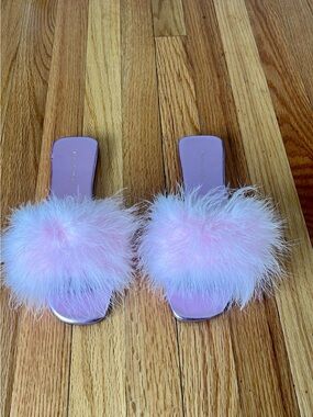 Azalea wang pammy feather sandal women’s size 7.5